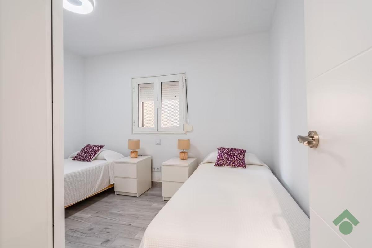Apartamento Torre Vigia كونيل ذي لا فرونتيرا المظهر الخارجي الصورة